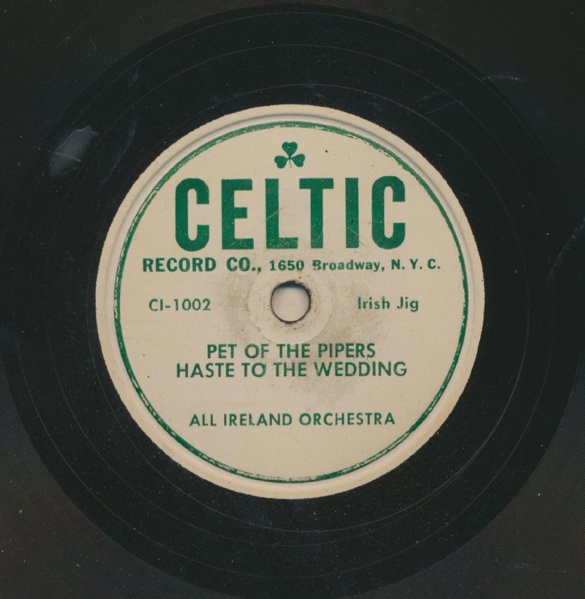 All Ireland Orchestra: Pet of the Pipers/Haste to the Wedding (jigs)